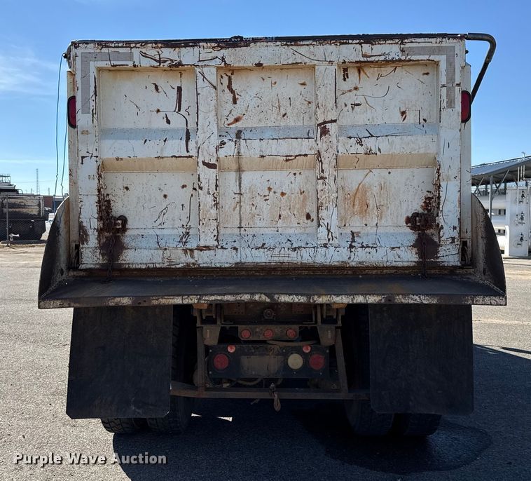 image for item EU5317 2003 International 7400 dump truck