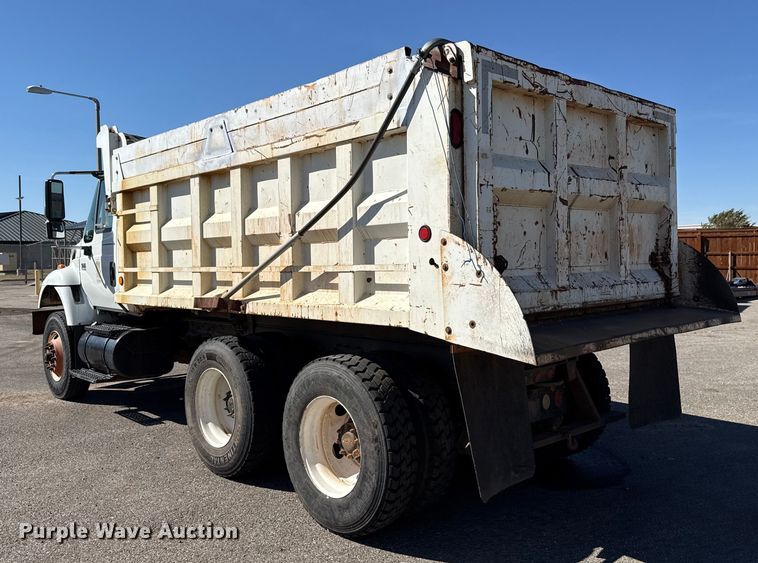 image for item EU5317 2003 International 7400 dump truck