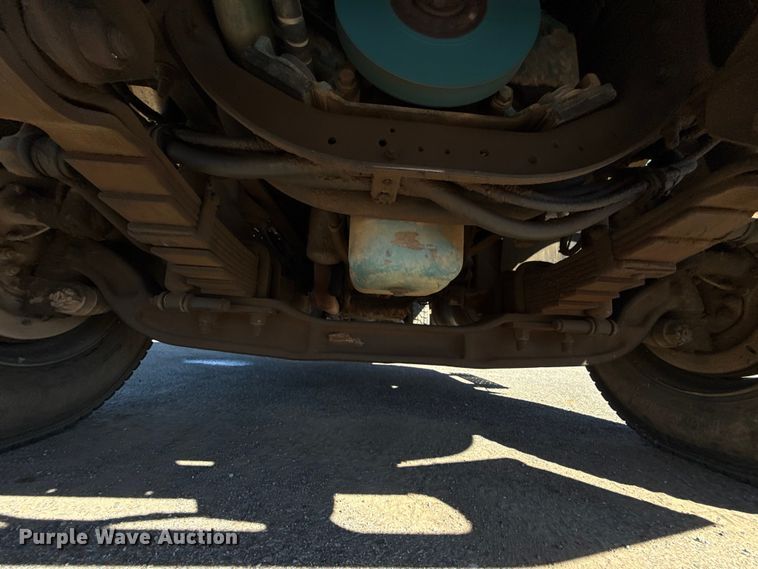 image for item EU5317 2003 International 7400 dump truck