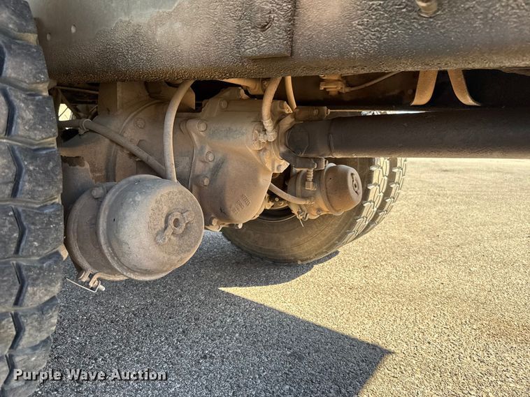 image for item EU5317 2003 International 7400 dump truck