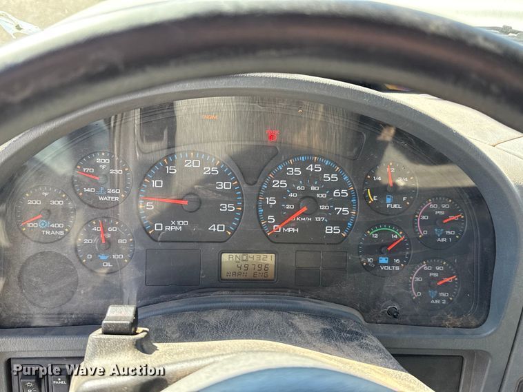 image for item EU5317 2003 International 7400 dump truck