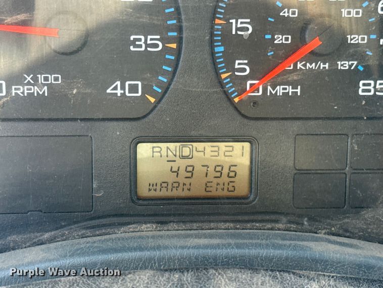 image for item EU5317 2003 International 7400 dump truck