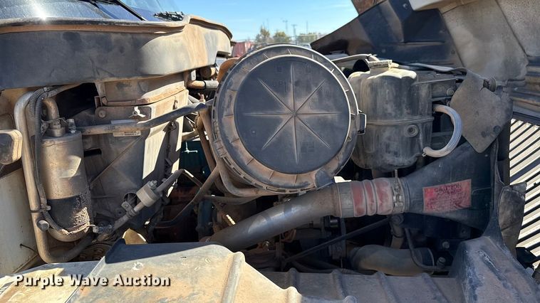 image for item EU5317 2003 International 7400 dump truck