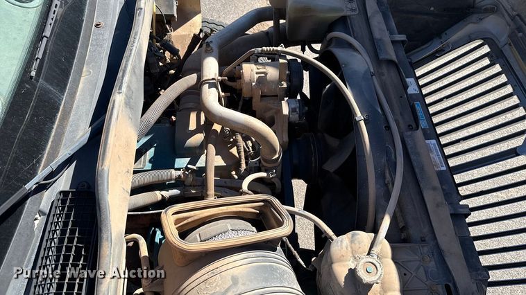 image for item EU5317 2003 International 7400 dump truck