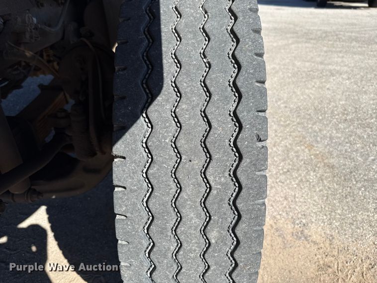 image for item EU5317 2003 International 7400 dump truck