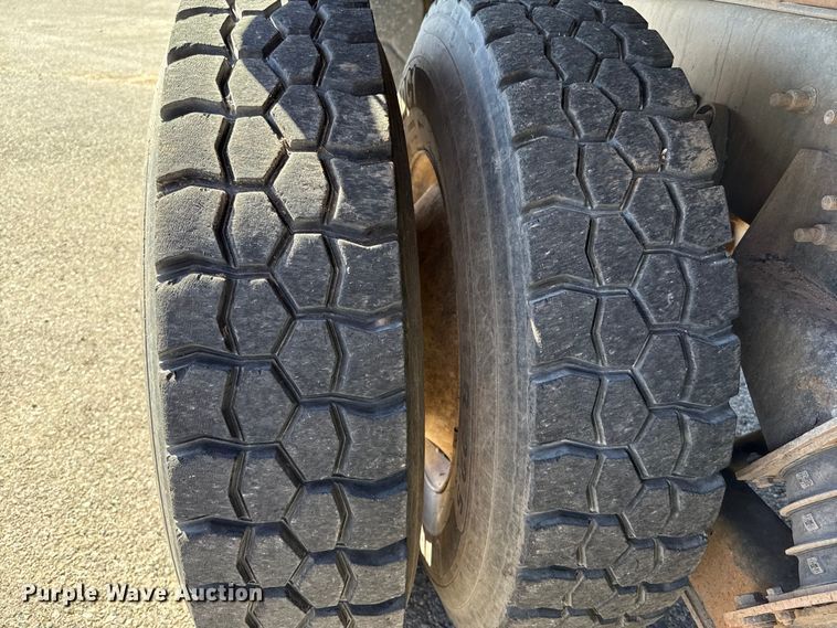 image for item EU5317 2003 International 7400 dump truck