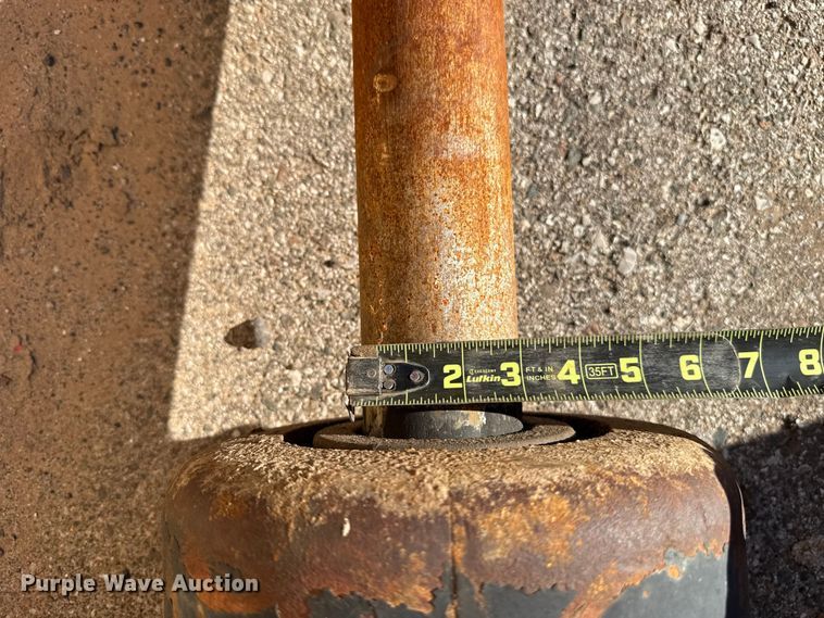 image for item EU5319 John Deere HH80C skid steer breaker