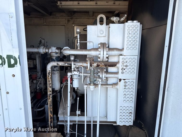 image for item EU5320 2011 Arrow VRC-2 gas compressor