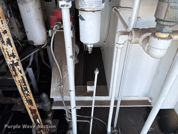 image for item EU5320 2011 Arrow VRC-2 gas compressor