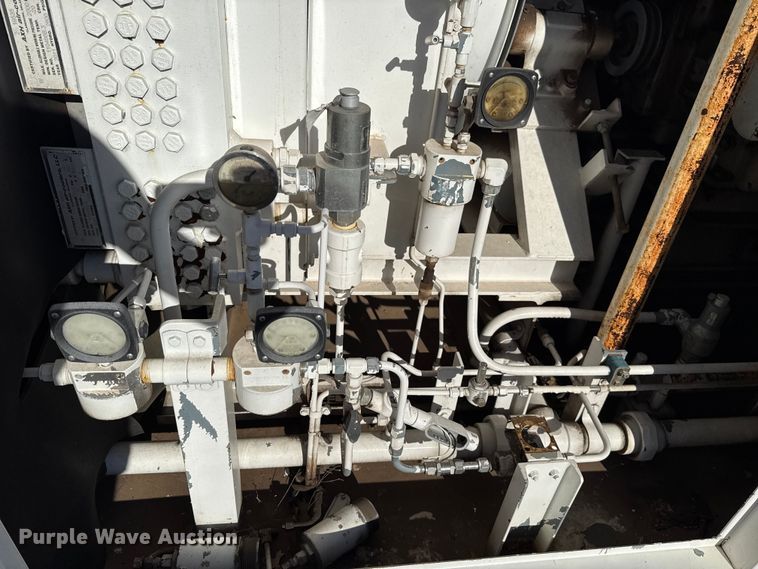 image for item EU5320 2011 Arrow VRC-2 gas compressor