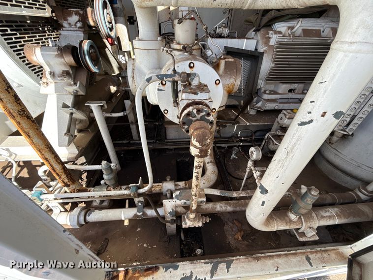 image for item EU5320 2011 Arrow VRC-2 gas compressor