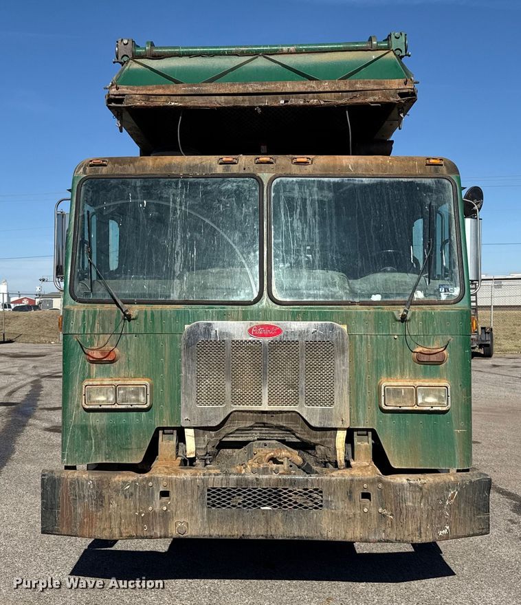 image for item EU5321 2015 Peterbilt 320 refuse truck