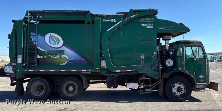 image for item EU5321 2015 Peterbilt 320 refuse truck