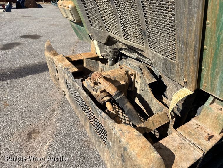 image for item EU5321 2015 Peterbilt 320 refuse truck