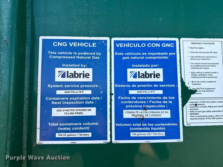 image for item EU5321 2015 Peterbilt 320 refuse truck