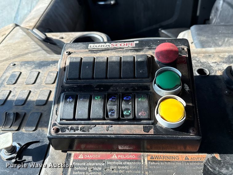 image for item EU5321 2015 Peterbilt 320 refuse truck