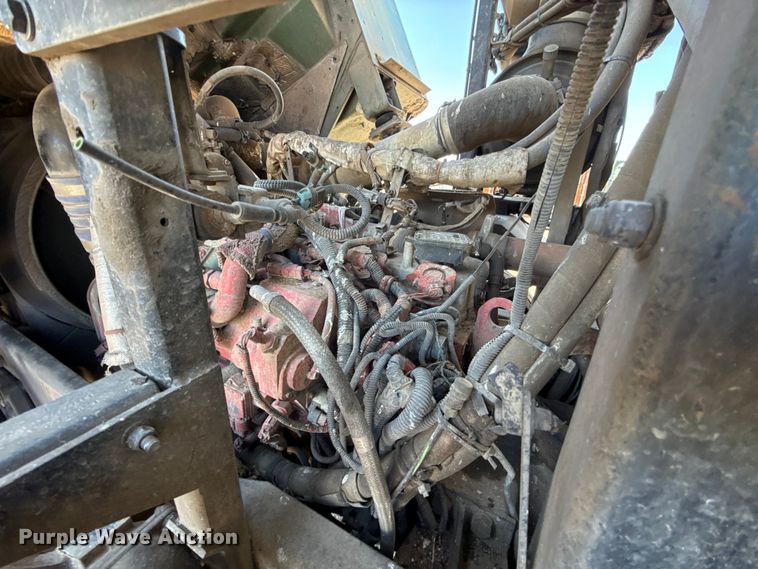 image for item EU5321 2015 Peterbilt 320 refuse truck