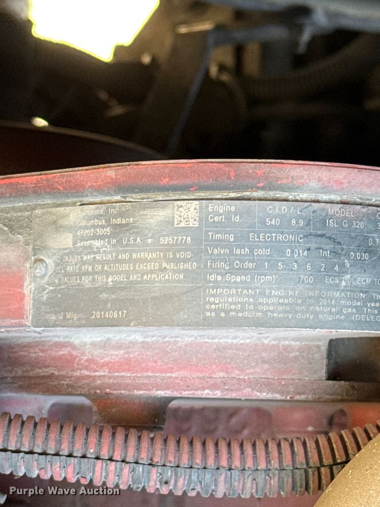 image for item EU5321 2015 Peterbilt 320 refuse truck