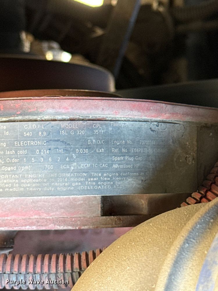 image for item EU5321 2015 Peterbilt 320 refuse truck