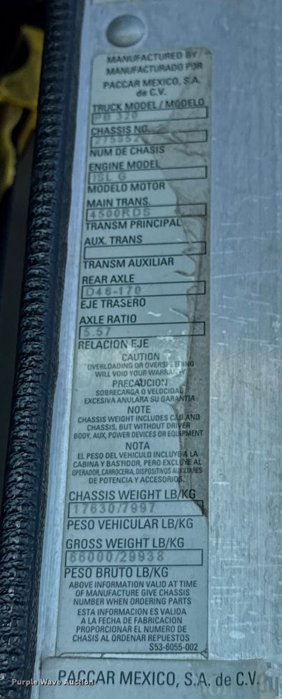 image for item EU5321 2015 Peterbilt 320 refuse truck