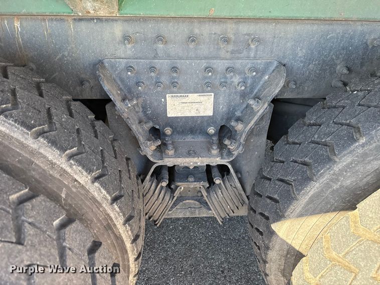 image for item EU5322 2016 Peterbilt 320 refuse truck