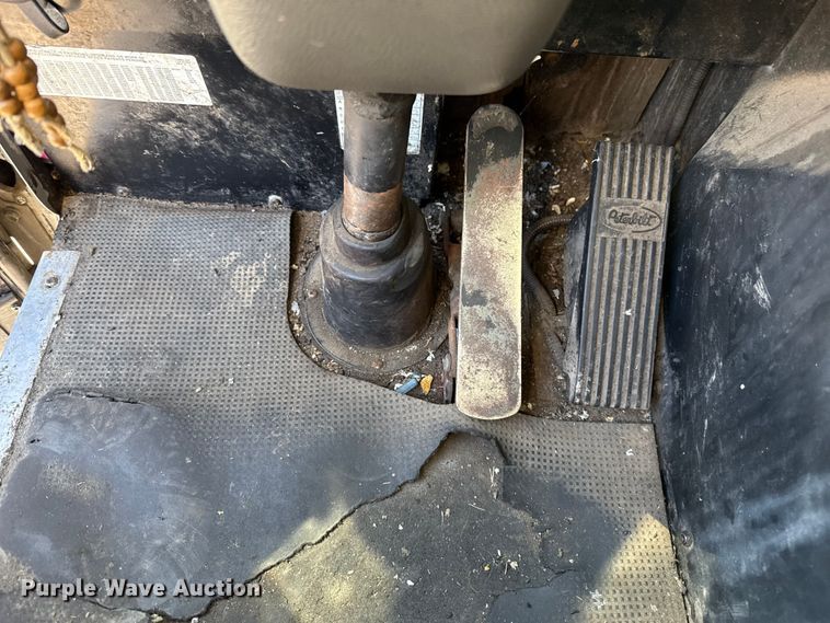 image for item EU5322 2016 Peterbilt 320 refuse truck