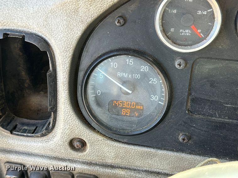 image for item EU5322 2016 Peterbilt 320 refuse truck