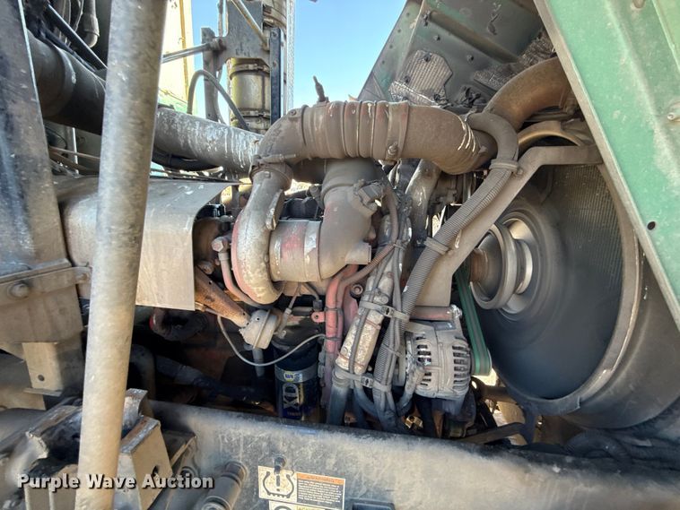 image for item EU5322 2016 Peterbilt 320 refuse truck