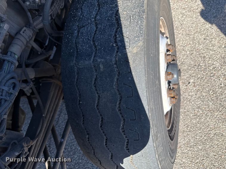 image for item EU5322 2016 Peterbilt 320 refuse truck