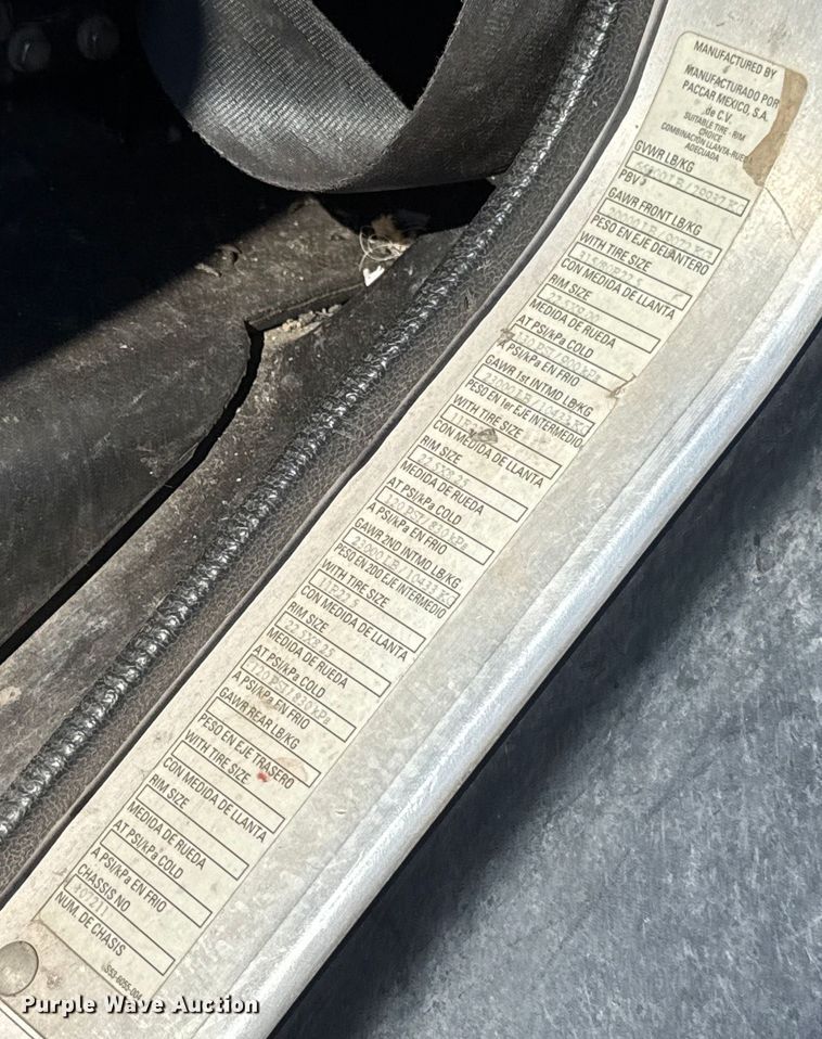 image for item EU5322 2016 Peterbilt 320 refuse truck