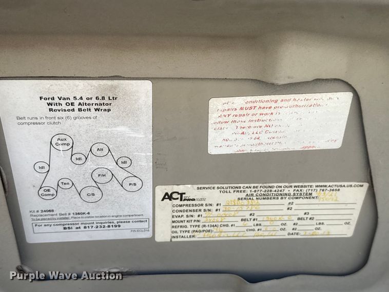 image for item EU5325 2013 Ford E450 Super Duty shuttle bus