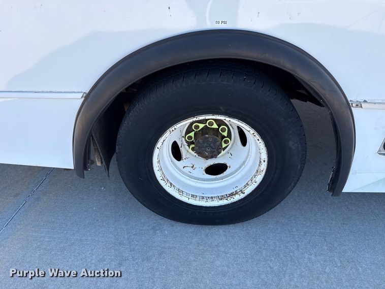 image for item EU5325 2013 Ford E450 Super Duty shuttle bus