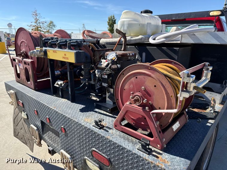 image for item EU5326 2009 Ford F450 flatbed truck