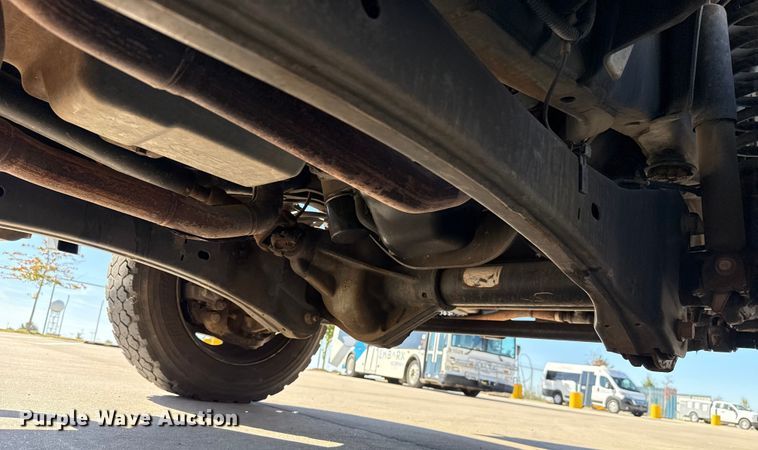 image for item EU5326 2009 Ford F450 flatbed truck