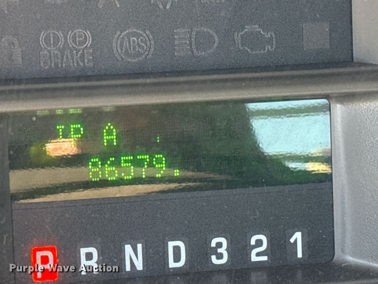 image for item EU5326 2009 Ford F450 flatbed truck