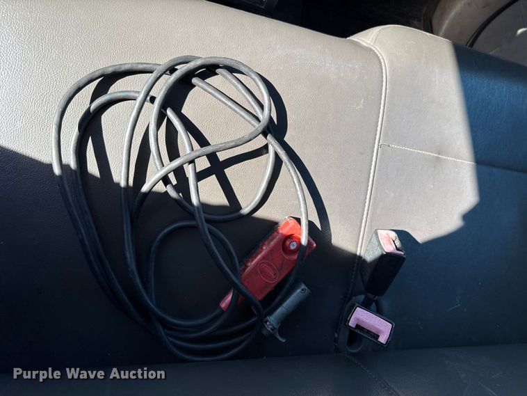 image for item EU5326 2009 Ford F450 flatbed truck