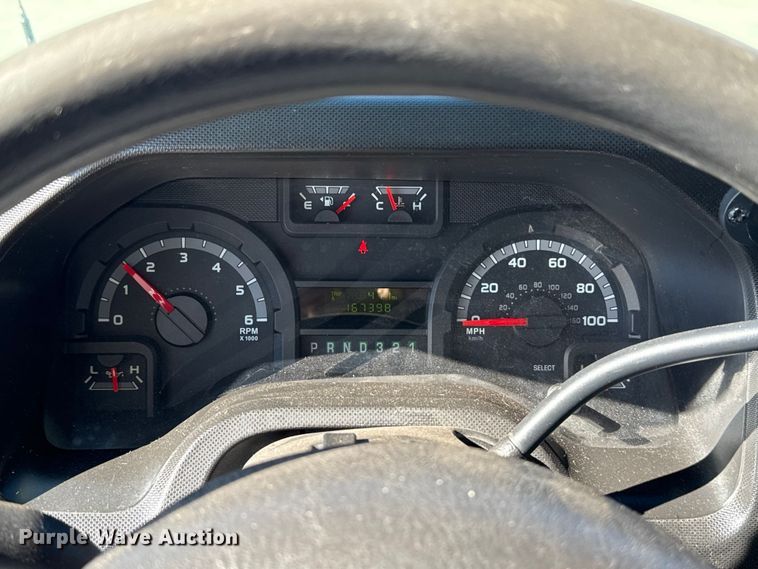 image for item EU5327 2013 Ford E450 Super Duty shuttle bus