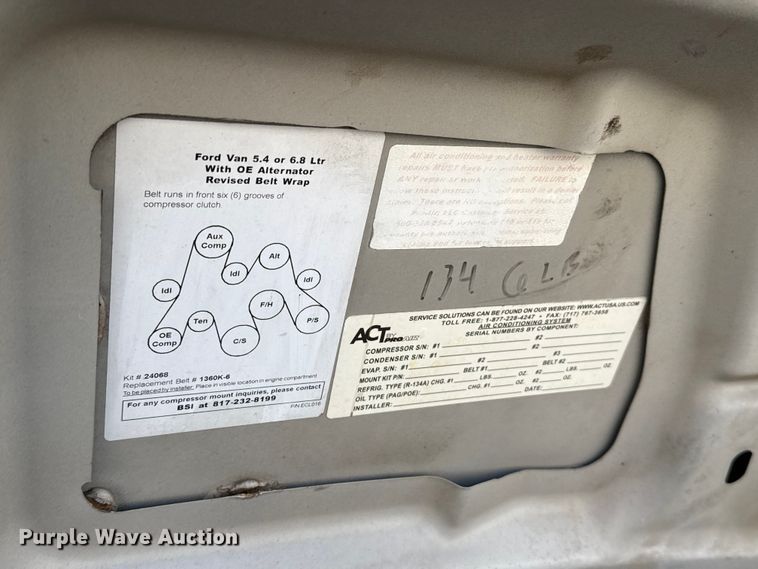 image for item EU5327 2013 Ford E450 Super Duty shuttle bus