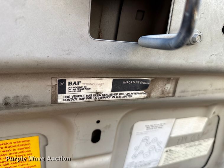 image for item EU5327 2013 Ford E450 Super Duty shuttle bus