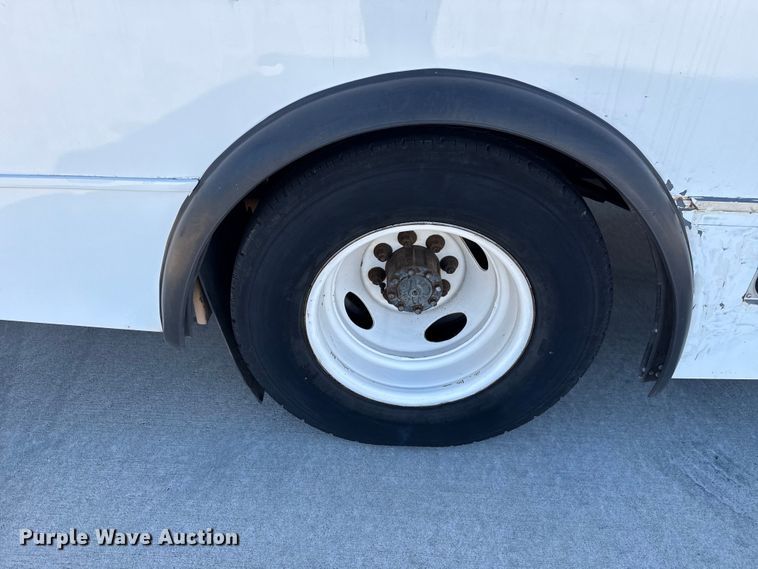 image for item EU5327 2013 Ford E450 Super Duty shuttle bus