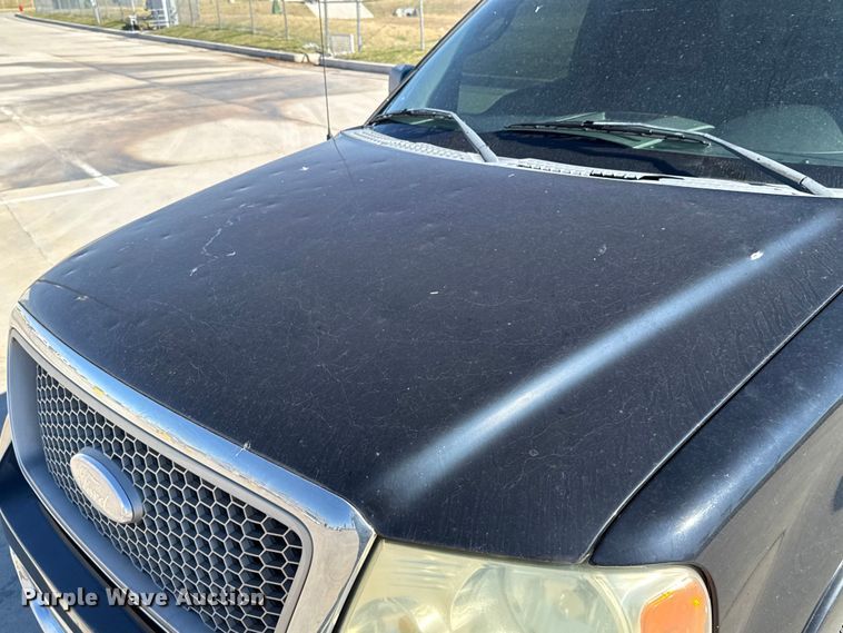 image for item EU5328 2006 Ford F150 SuperCab pickup truck