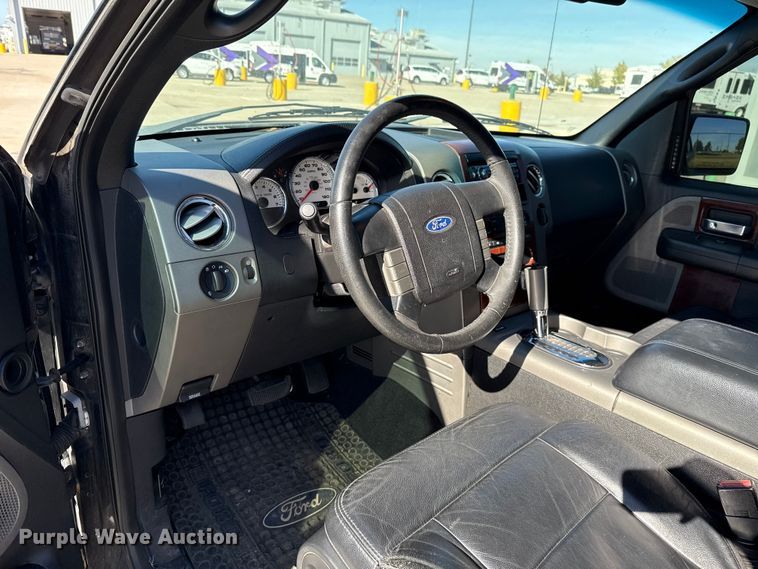 image for item EU5328 2006 Ford F150 SuperCab pickup truck