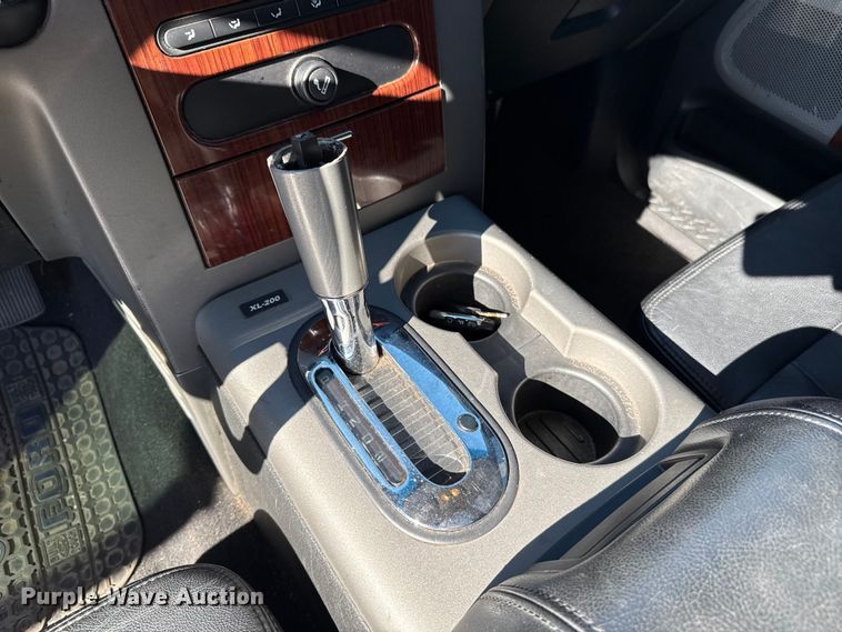 image for item EU5328 2006 Ford F150 SuperCab pickup truck