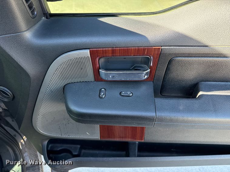 image for item EU5328 2006 Ford F150 SuperCab pickup truck