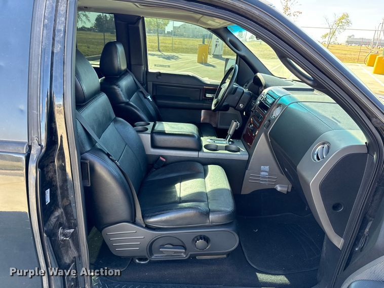 image for item EU5328 2006 Ford F150 SuperCab pickup truck