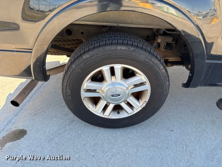 image for item EU5328 2006 Ford F150 SuperCab pickup truck