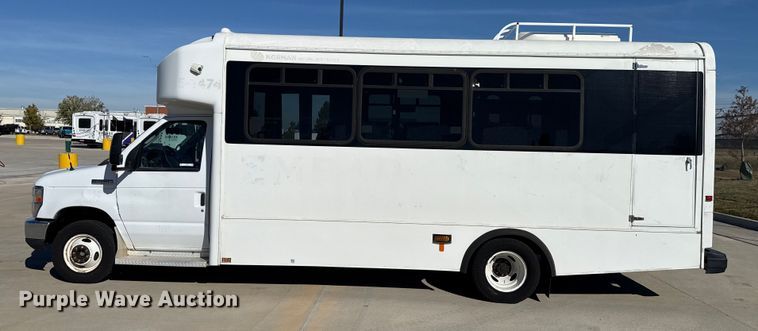 image for item EU5329 2014 Ford E450 Super Duty shuttle bus