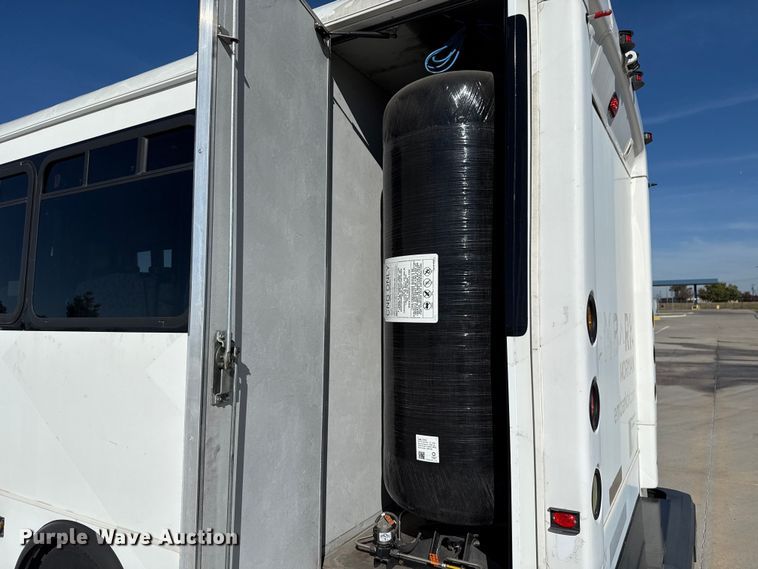 image for item EU5329 2014 Ford E450 Super Duty shuttle bus