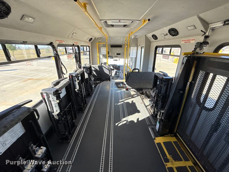 image for item EU5329 2014 Ford E450 Super Duty shuttle bus