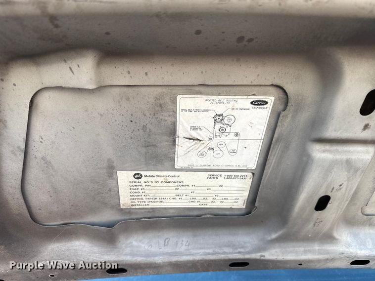 image for item EU5329 2014 Ford E450 Super Duty shuttle bus